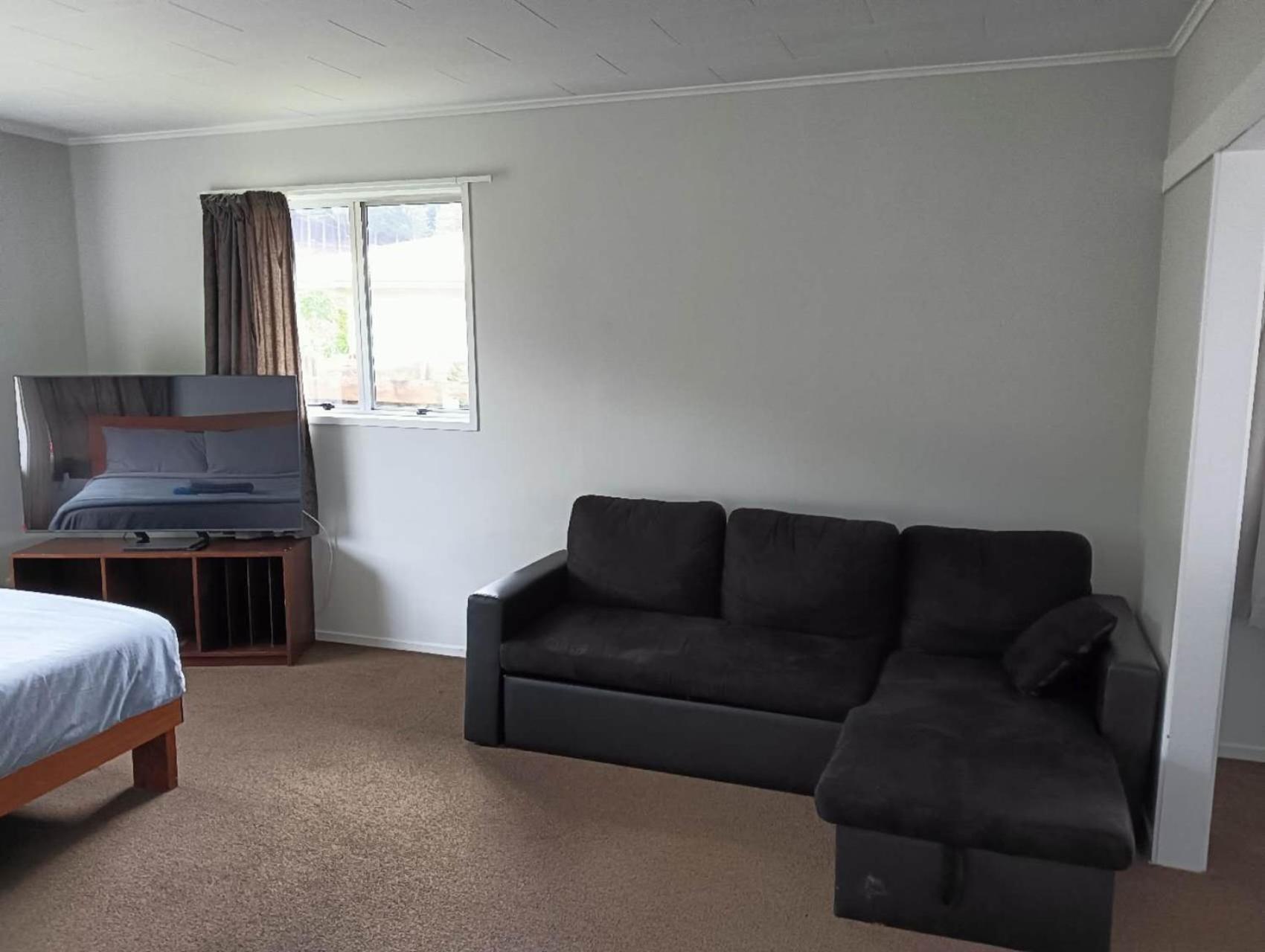 Three-Bedroom House A At 23 Mallard Drive, Selwyn Heights 罗托鲁阿 外观 照片