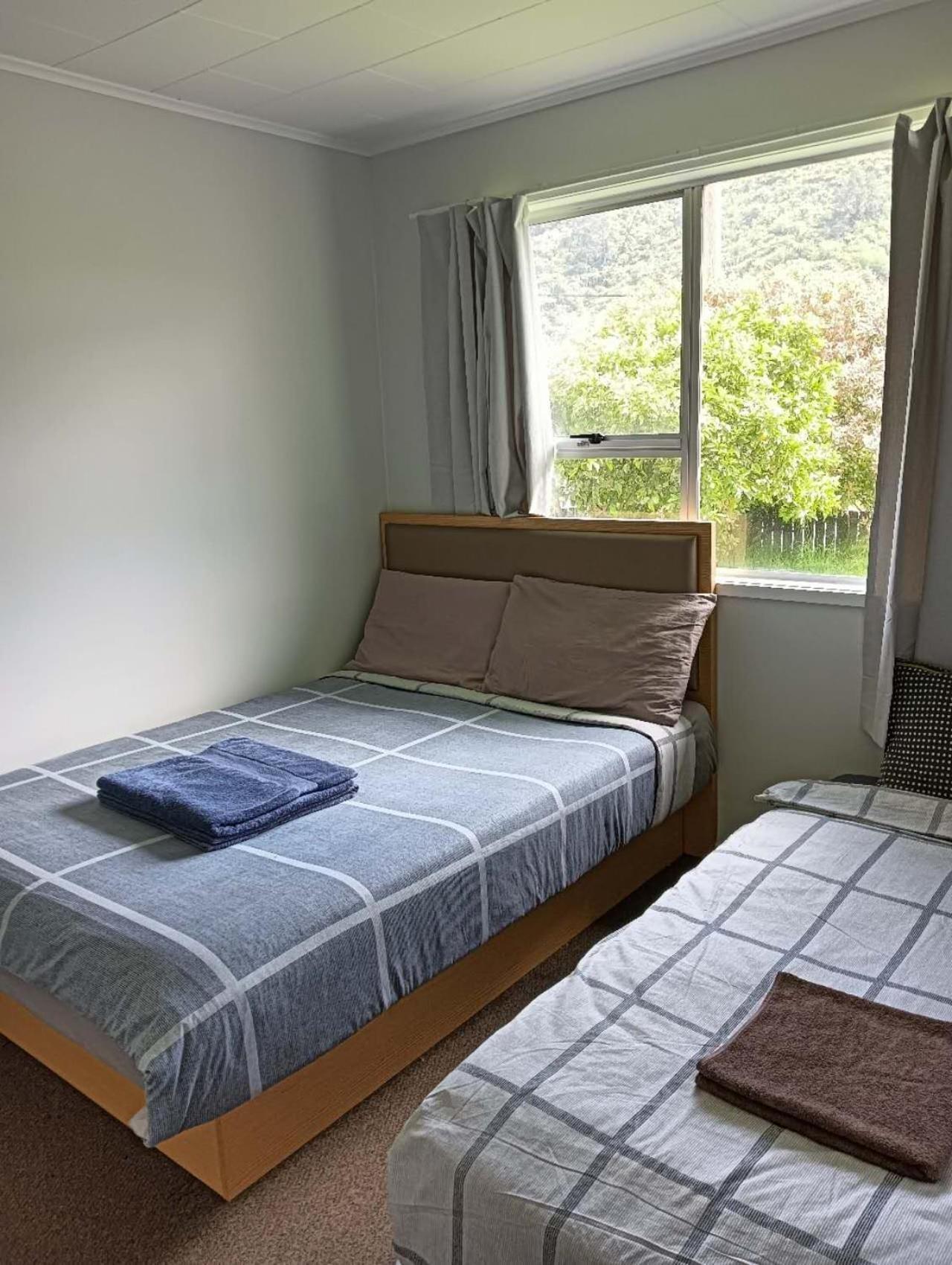 Three-Bedroom House A At 23 Mallard Drive, Selwyn Heights 罗托鲁阿 外观 照片